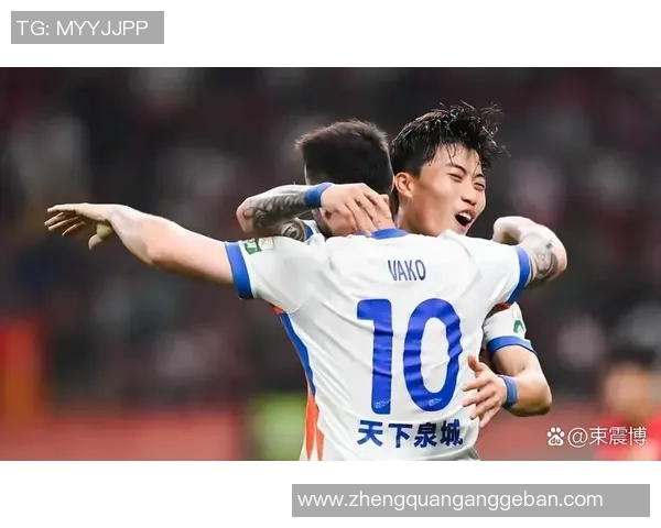 中国足球球星最新排名揭晓 哪些球员跻身前十名榜单成为焦点