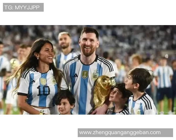 8月出生的足球巨星们:从梅西到博格巴,他们的传奇与荣耀 8月出生的足球巨星们:从梅西到博格巴,他们的传奇与荣耀