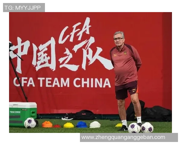 走进足球球星日常训练室内揭秘体能技战术与背后故事 走进足球球星日常训练室内揭秘体能技战术与背后故事